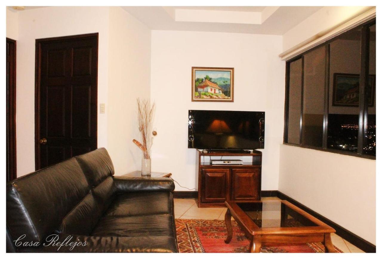 Casa Reflejos City View San José Dış mekan fotoğraf