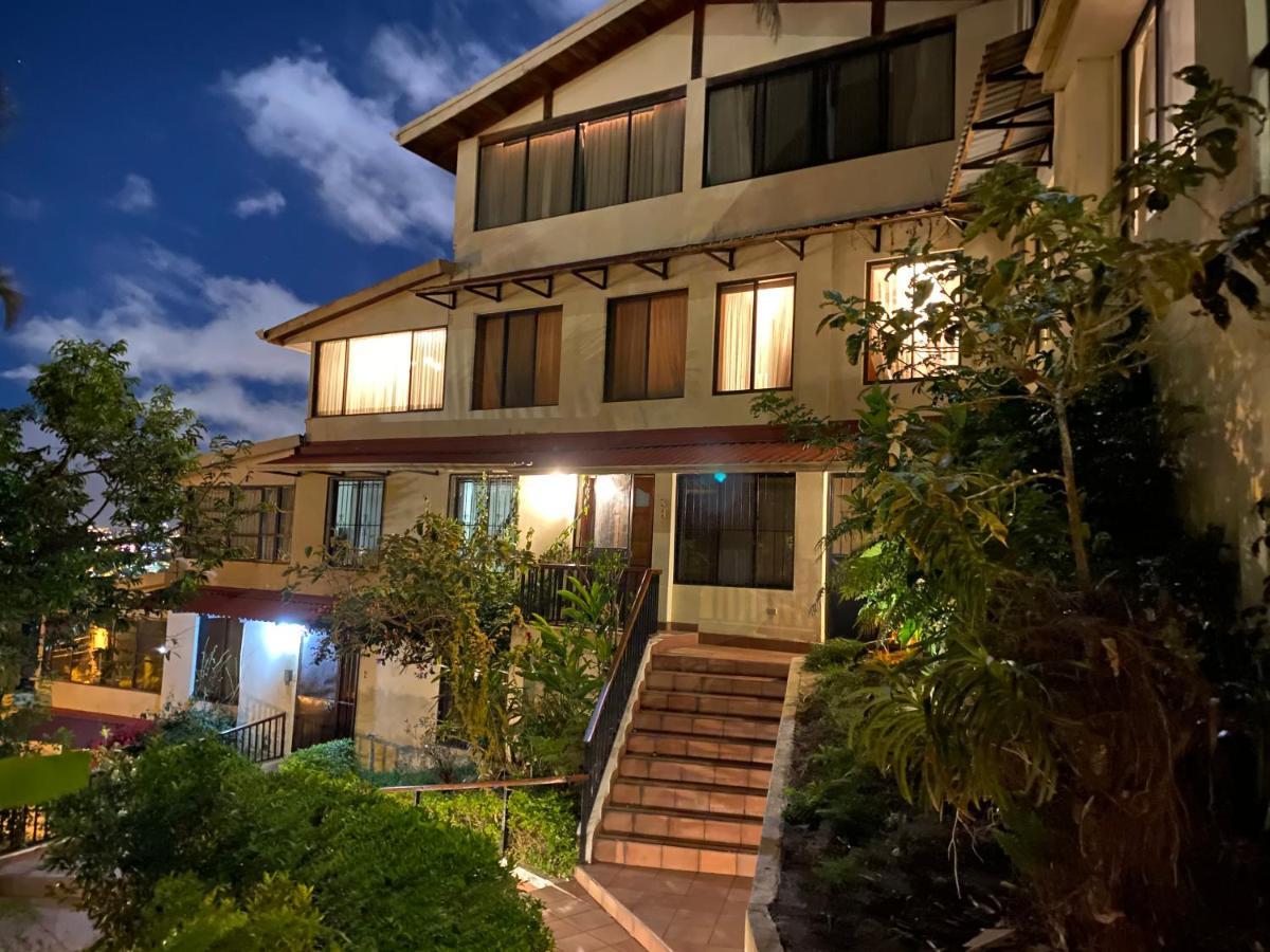 Casa Reflejos City View San José Dış mekan fotoğraf